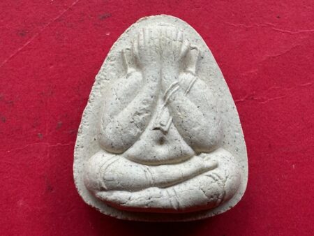 Wealth amulet B.E.2536 Phra Pidta Maha Lap holy powder amulet by LP Liew – Sao Ha Batch (PID314)