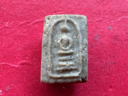 Rare amulet B.E.2506 Phra Somdej holy powder amulet in Khanaen imprint by Wat Prasart (SOM682)